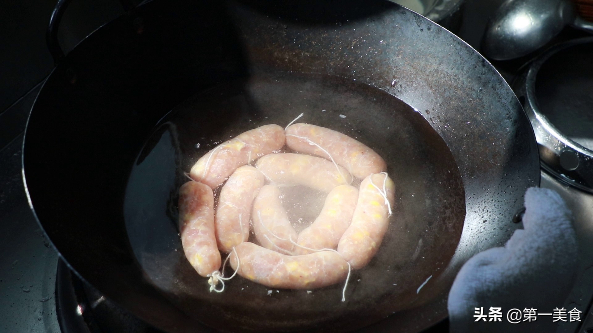 香肠的制作方法和配方详细教程,2022年香肠的制作方法和配方