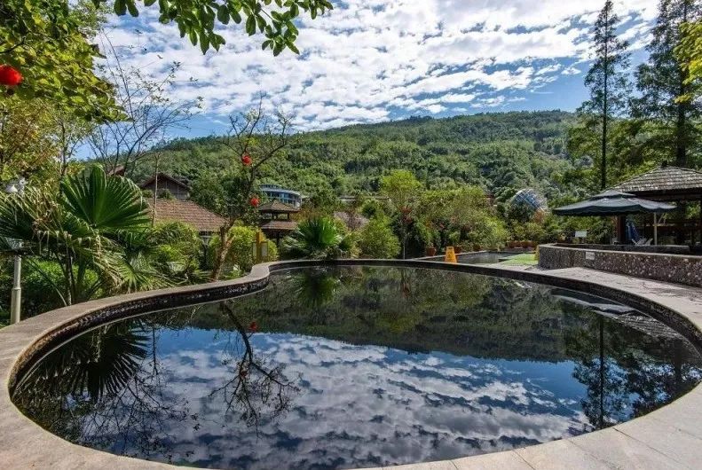 花水湾金陵温泉度假酒店温泉,成都花水湾温泉旅游度假