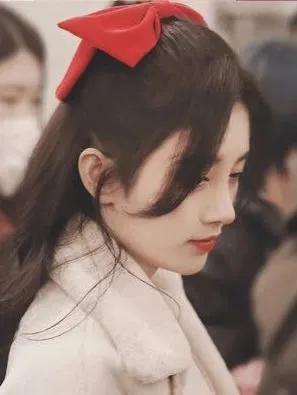 今年流行什么风格的头饰,比较流行百搭的头饰