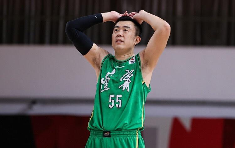 CBA现役十大本土中锋，上海签下MVP，北京双星被低估，谁接班周琦