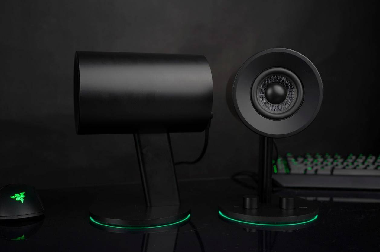 雷蛇天狼星幻彩和利维坦巨兽v2x,雷蛇天狼星幻彩版bass是什么