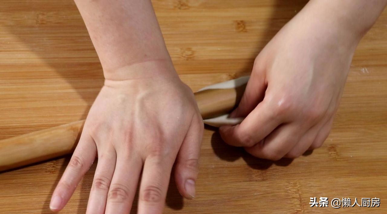 卷菜薄饼怎么做又软又筋道,薄饼面糊怎么和又软又筋道