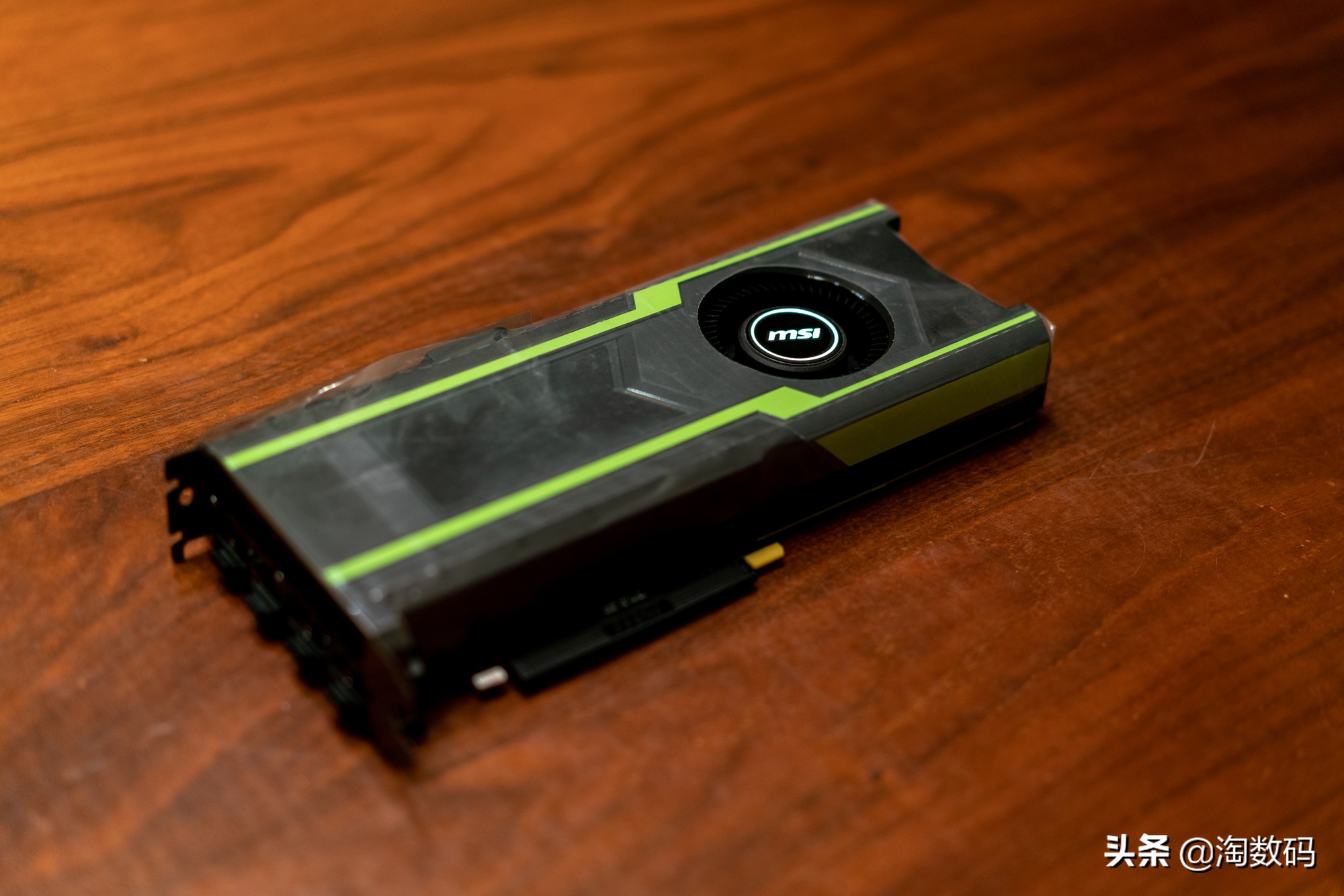 微星gtx1080ti11g涡轮公版显卡怎么样,微星gtx1080tiaero11g跑分