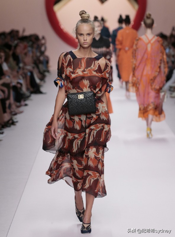 fendi秋冬大秀,fendi2019秋冬时装周