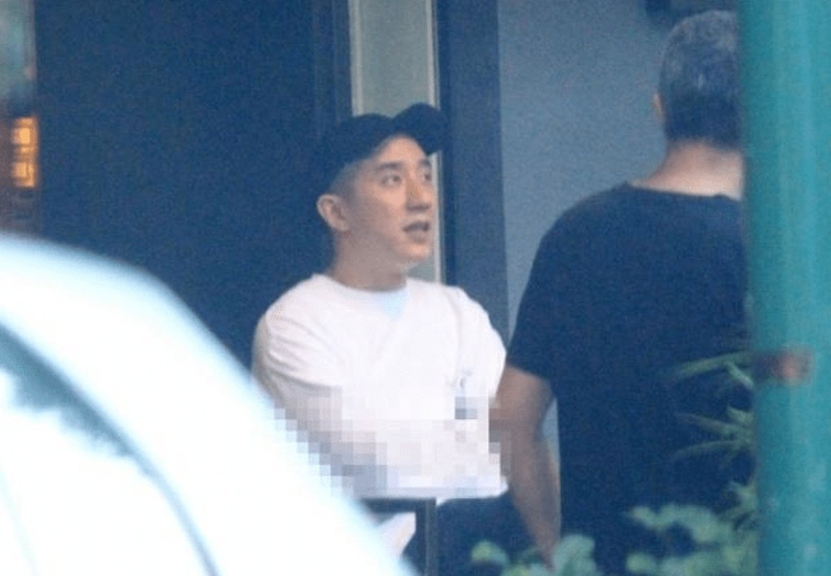 38岁的房祖名拍戏欲复出,房祖名被曝开豪车抽雪茄