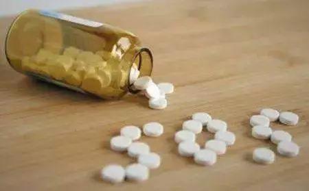 留学生因带药品被拘留,留学生带药被判刑新闻