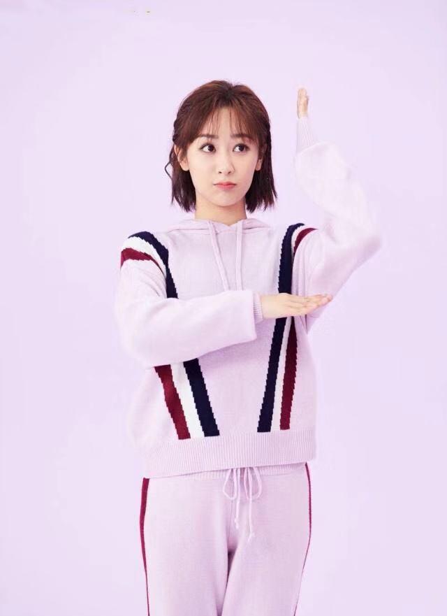 佟年同款发型短发教程,亲爱的热爱的杨紫佟年同款编发