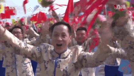 吴京邓超同台,吴京李晨胡军走红毯