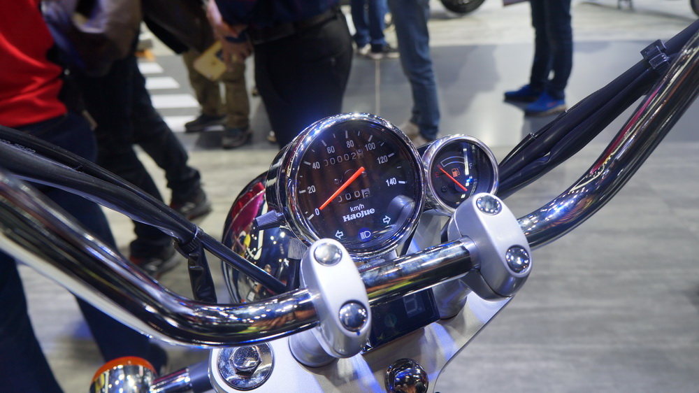 太子车中的万元神车！国四标准，500公里续航，双边箱+双活塞卡钳