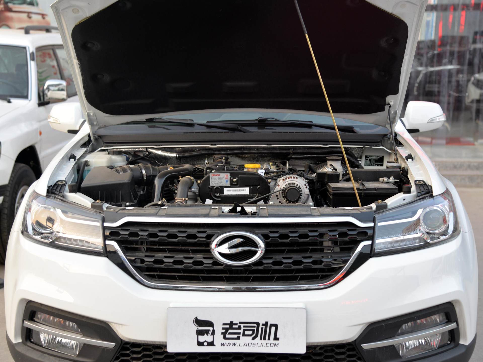 陆风X82.5T四驱柴油版油耗,陆风x82.0t汽油四驱家用代步