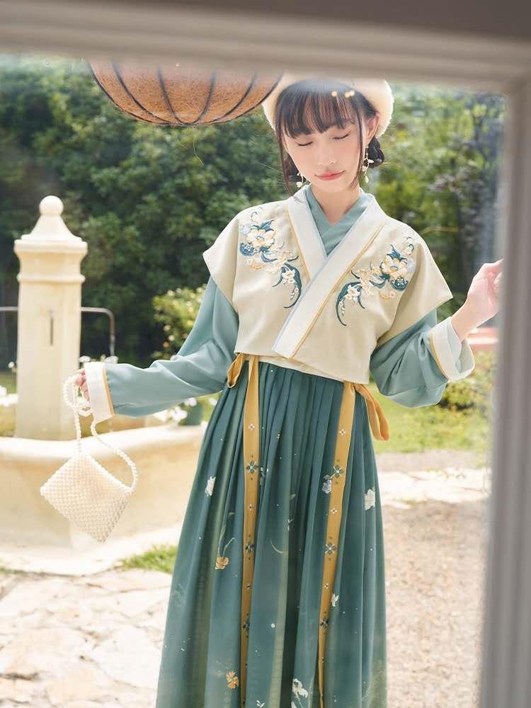 超简单的汉服发型保证可以学得会,适合汉服的发型无需发饰不是刘海