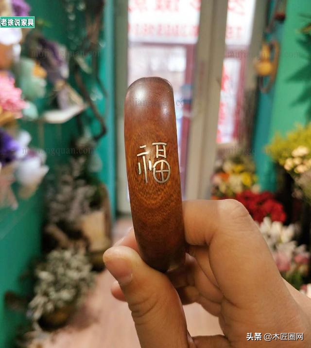 在校大学生开了个木工坊，偏爱使用手工工具，把做木作为最大快感