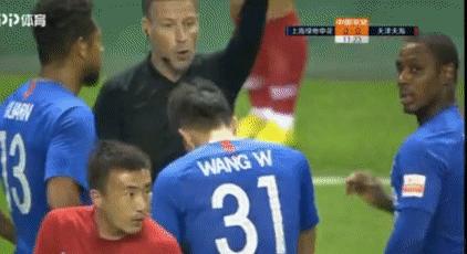 中超焦点战役最新消息,中超关键战再现争议判罚