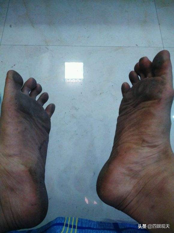 “进门脱鞋”习俗是如何产生、发展、消失以及重现的呢？