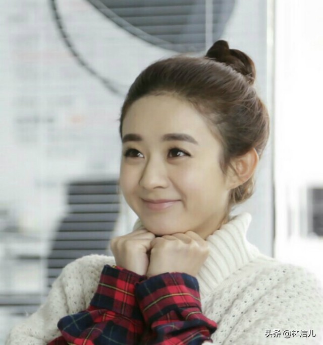 赵丽颖与娜扎古装,赵丽颖和娜扎靠画眉拿下时尚圈