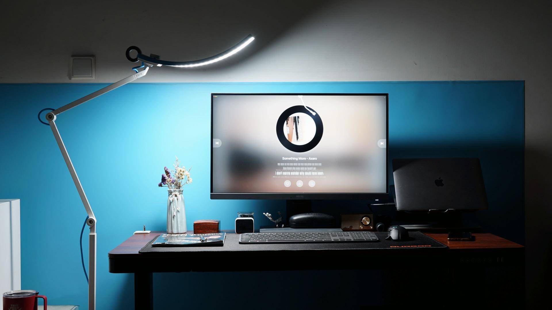 2万左右办公用投影仪,明基witfloor落地灯测评