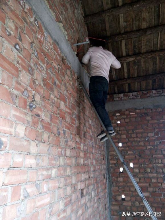 北方农村建房全过程,三层占地150平米,花了50万