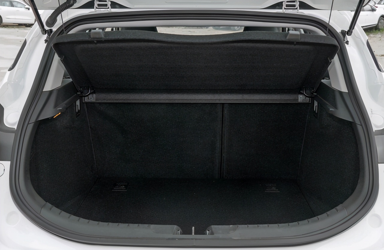 2022款帝豪s真实油耗,吉利帝豪s油耗多少钱一公里