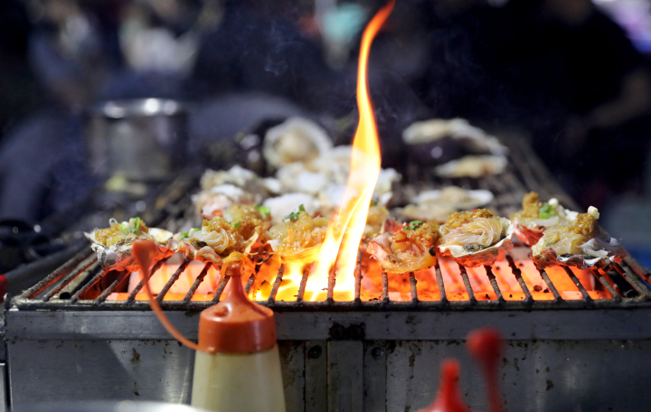 明达欢乐夜市小吃区团购,明达夜市推荐