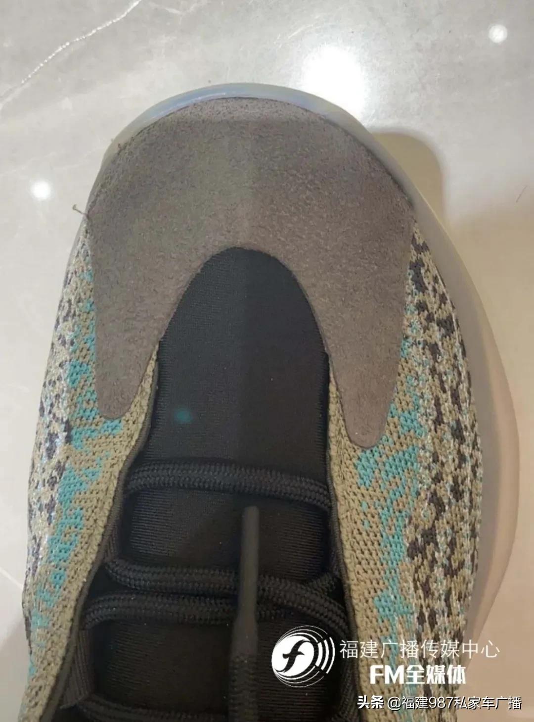奇了！福州刘先生旗舰店买阿迪椰子鞋，左右竟然不一样