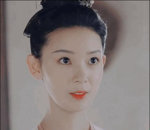 凸嘴更能显风情？满屏烤瓷牙的影视圈，可能早忘了“美人三分龅”