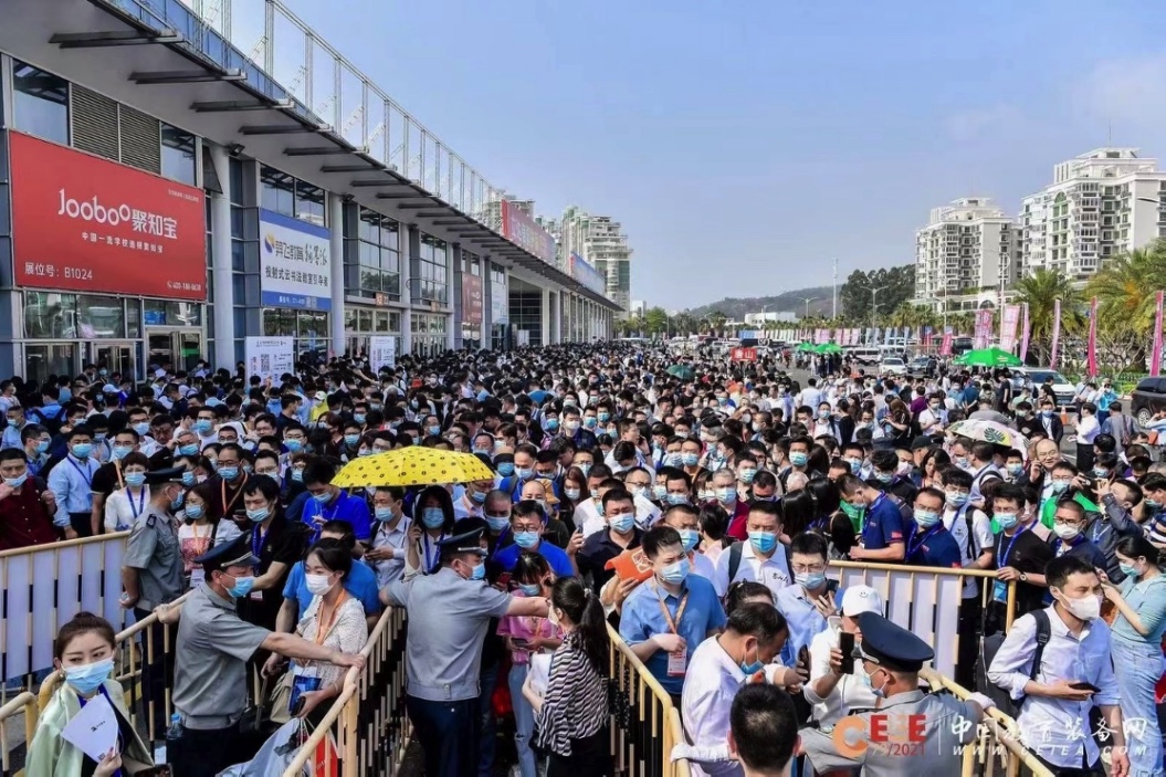 美凯亮相中国教育装备展,深耕校园体育助力体教融合