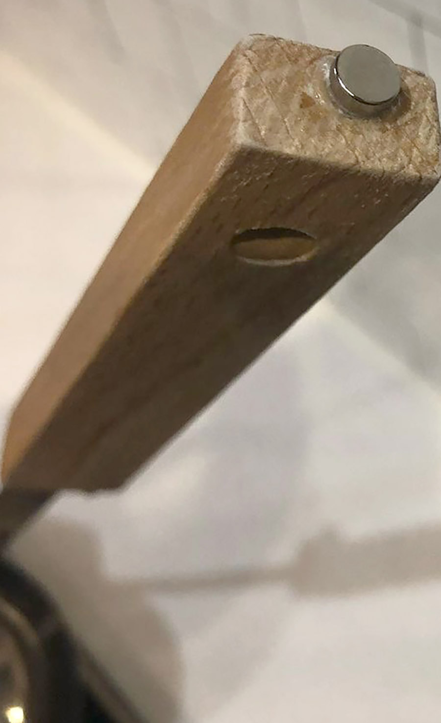 家居整理只会断舍离?日本主妇流行磁铁收纳术,高效盘活角落空间