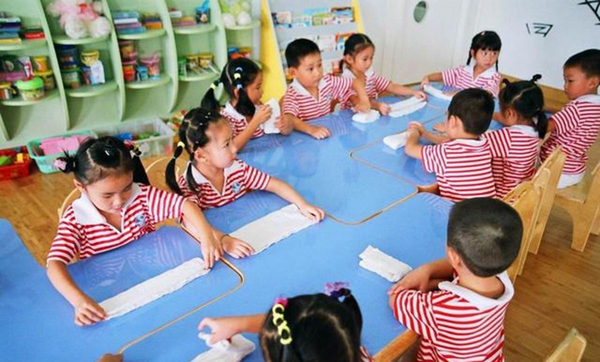 宝妈为防幼儿园老师探查家庭情况，剪掉孩子衣服标签，有必要吗？