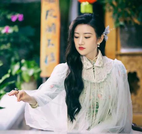 司藤的旗袍惊艳了外国人,司藤旗袍绝美混剪