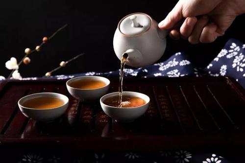 如何和爱猜疑的人相处,与人交往识人技巧