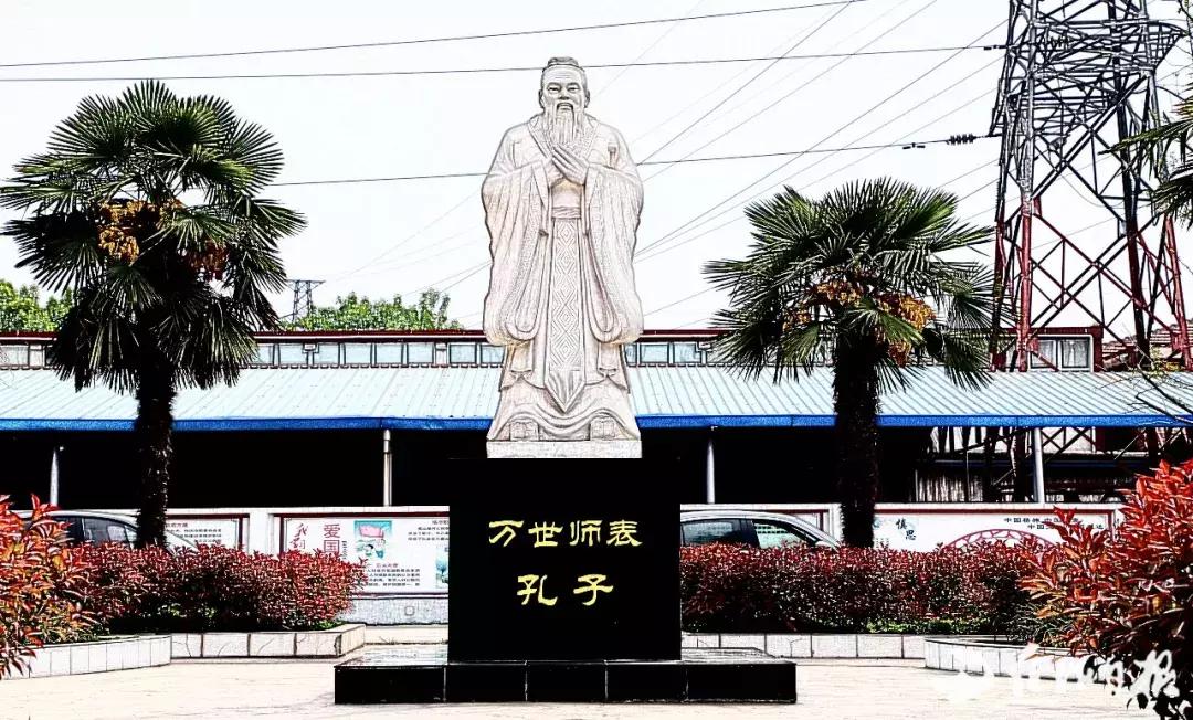 焦作市第四中学百科介绍,焦作市第四中学高三校区