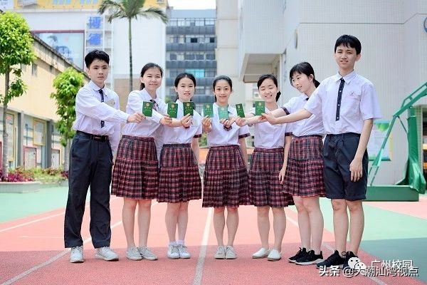 潮汕哪个学校校服最好看,潮汕校服排名前十