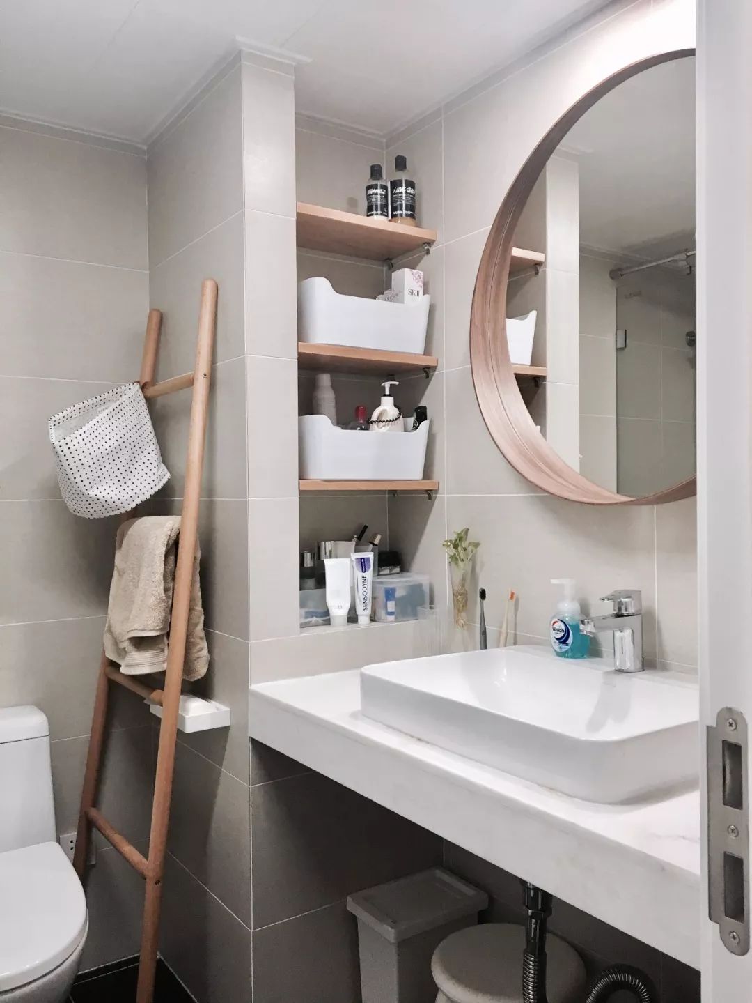 卫生间小毛巾架用哪种,卫生间打孔挂毛巾架会影响防水吗