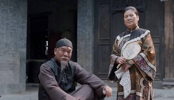 《白鹿原》原著用田小娥身体“泡枣”的郭举人：他的善，寓意深刻