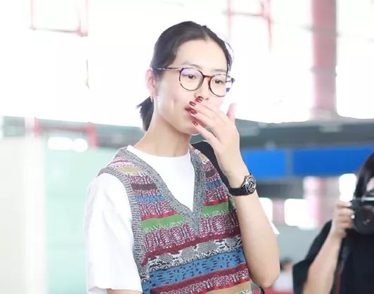 超级短指甲可爱显白简单自己做,短指甲女生的必备指甲图