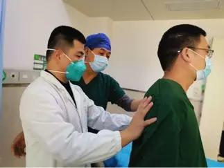 致敬医护人员早日康复,致敬医师抗击疫情