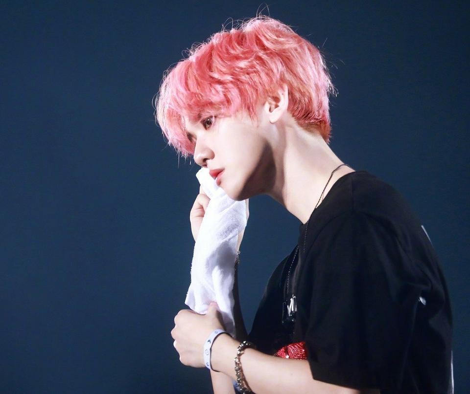 边伯贤穿搭风格,边伯贤单品