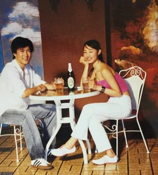 白百何被骂4年她到底冤不冤,一指禅的丑闻