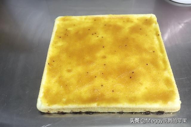 5个鸡蛋的蛋糕烤几分钟,一个鸡蛋烤箱烤蛋糕