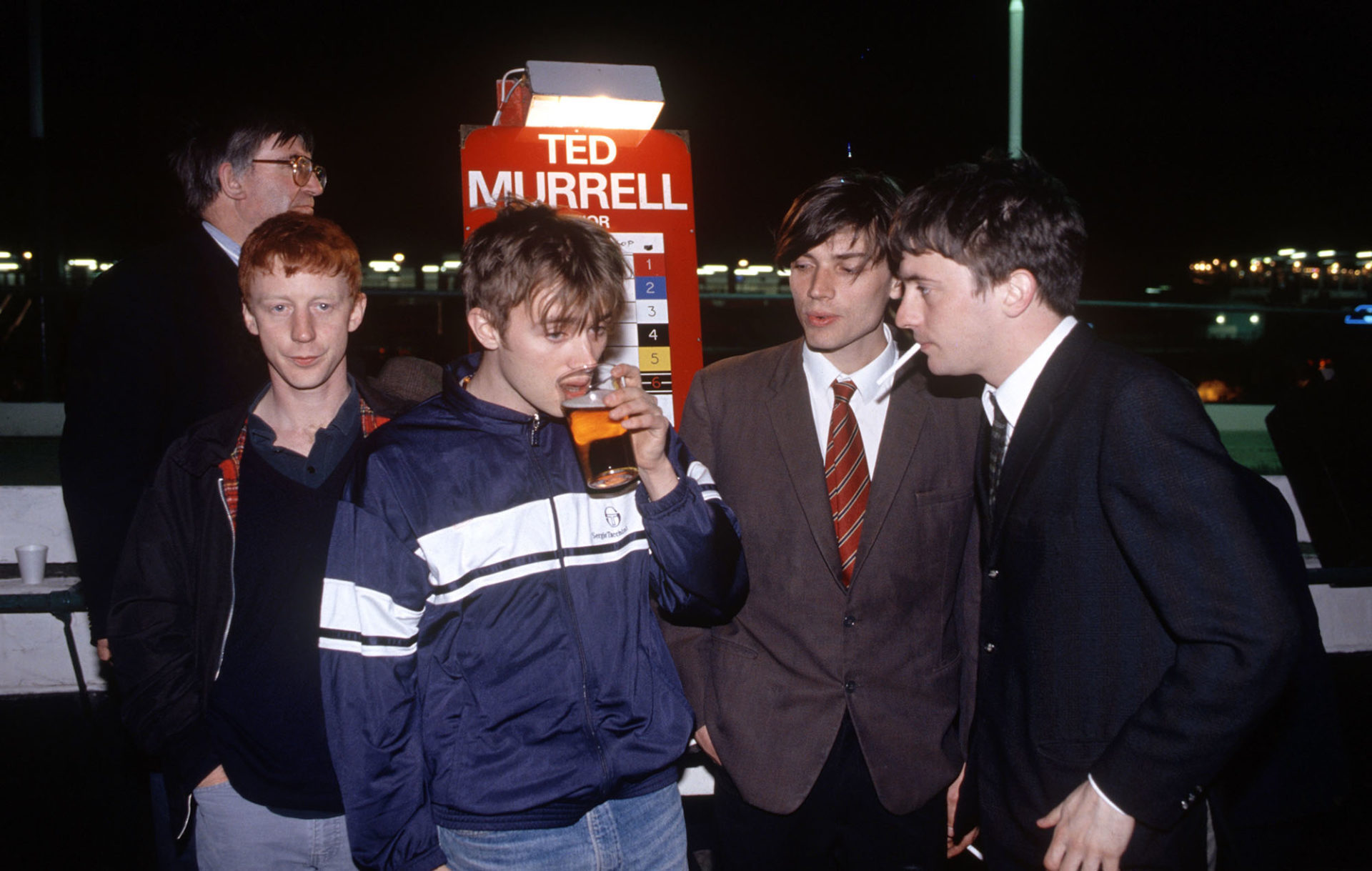 从身无分文到亿万富翁纪录片,从身无分文到百亿富翁电影