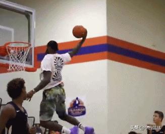 抢戏儿子5胜0负？詹皇34岁210天仍能轻松超框暴扣！减重效果明显