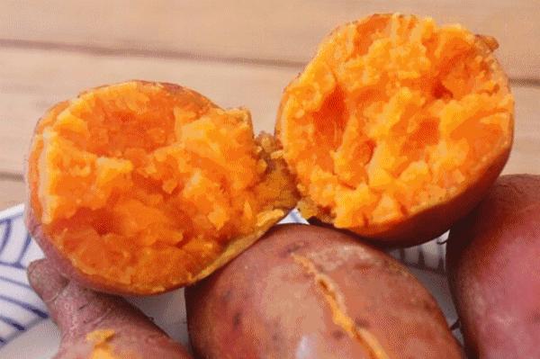 又香又甜的西瓜红蜜薯,西瓜红红薯新鲜红心蜜薯超甜