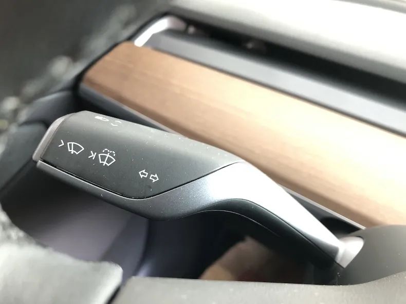 进口特斯拉在中国价格,特斯拉进口最早一批多少钱