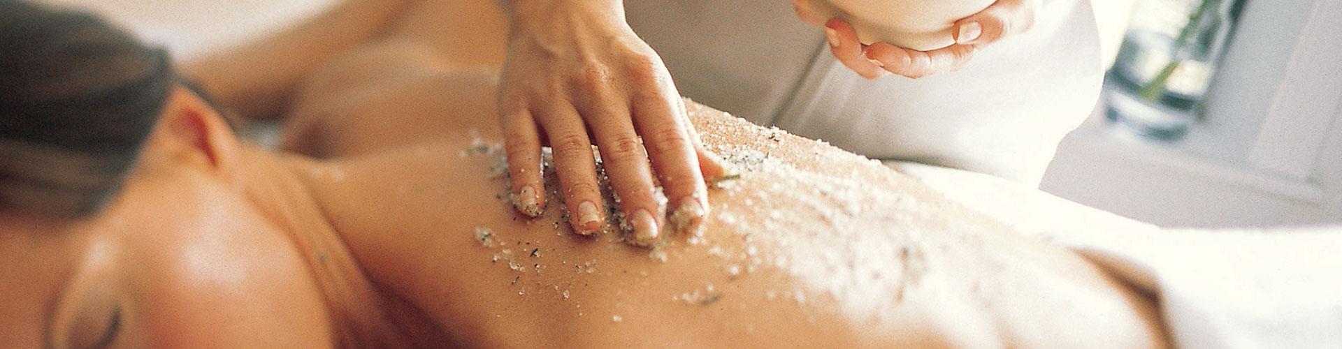 冬季皮肤干皮怎么改善,吃什么改善冬季皮肤干燥