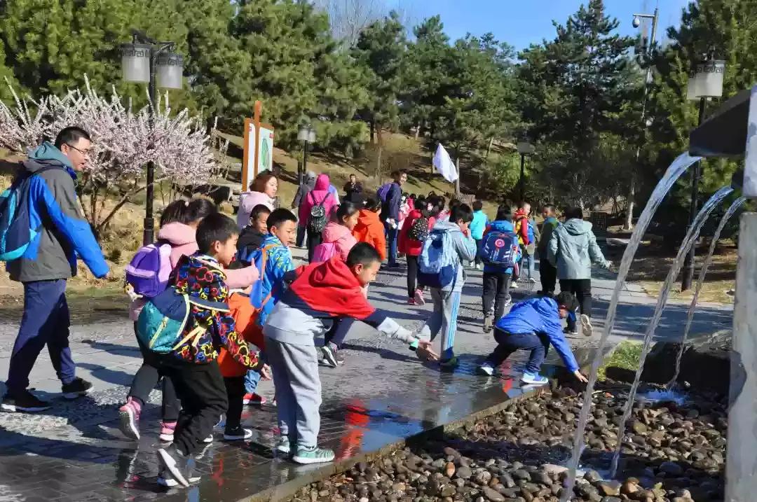 首都师范大学附属云岗小学:追溯北京古风韵遍寻春日俏风光