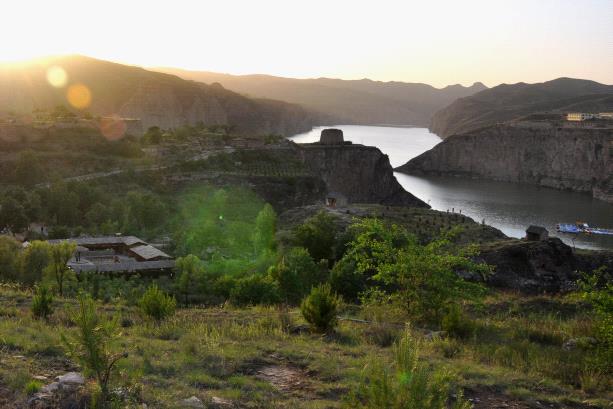 黄河乾坤湾七言诗,山西老牛湾乾坤湾