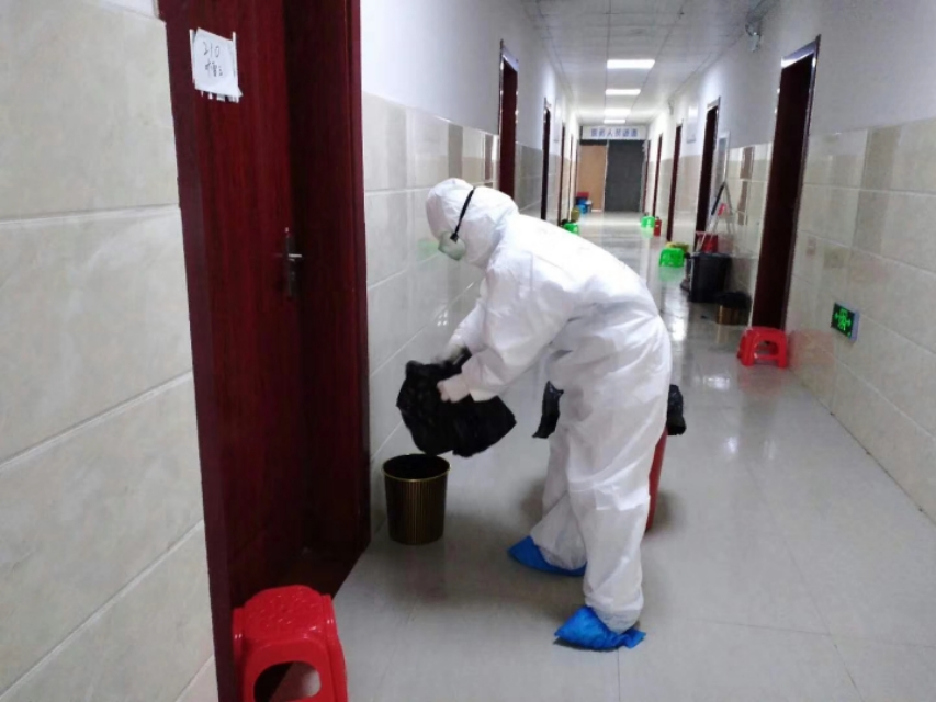 （身边的凡人微光）自愿援鄂的护士刘艺（千里自驾援鄂）