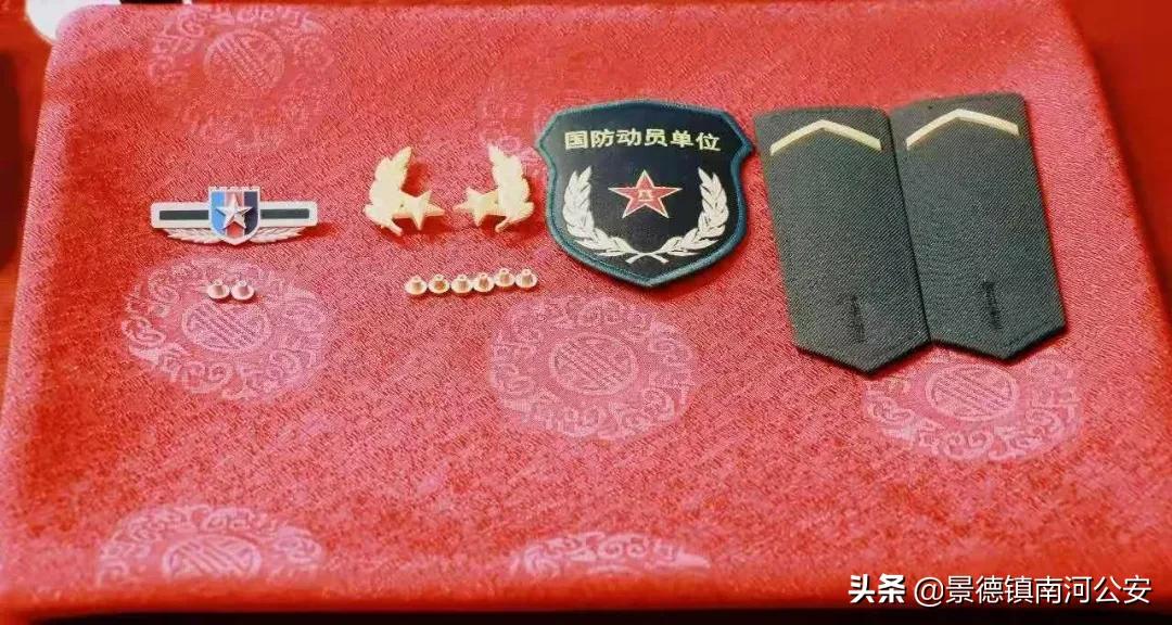 *榴弹手**投71米、双杠臂屈伸108个,这届新兵太猛了!