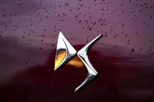 法系5081.6t油耗,和飞度油耗差不多的法系车