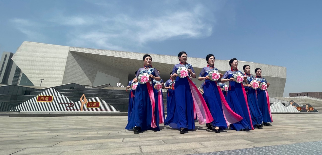 丽都整形“逐梦T台”母亲节特别活动